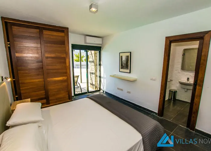 229 - Lanson By Now Ltd Вілла Плайя-Бланка